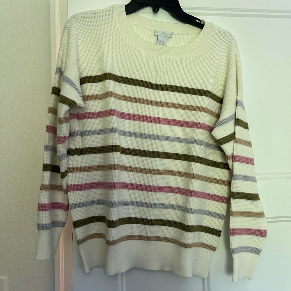 Lightweight sweater